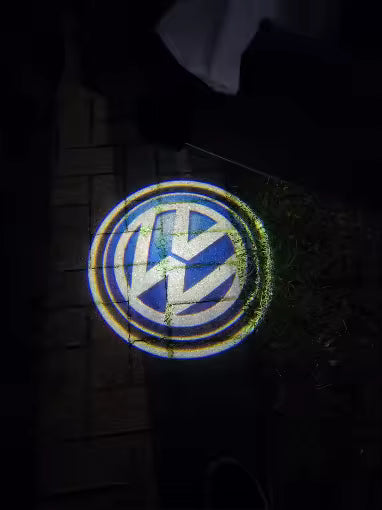 Bezdrátové LED podsvícení do dveří